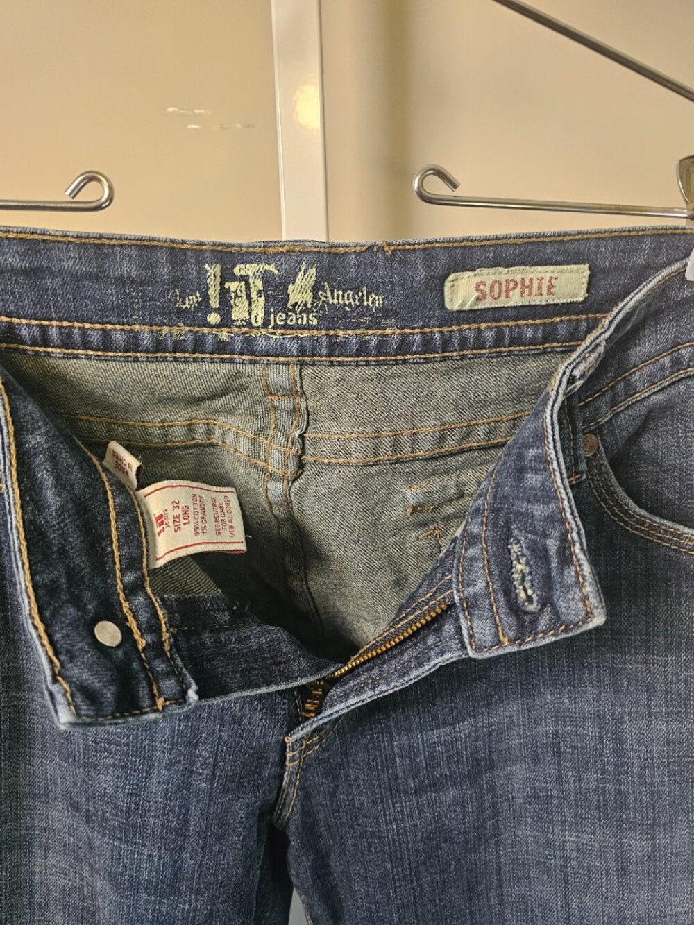 !It Jeans Sophie Blue Grunge Flared Low Rise 32L - Picture 6 of 9